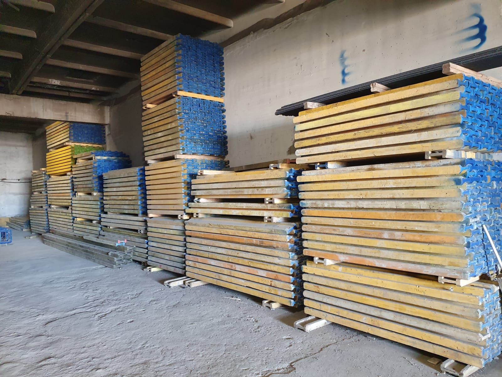 Крупнощитовая опалубка