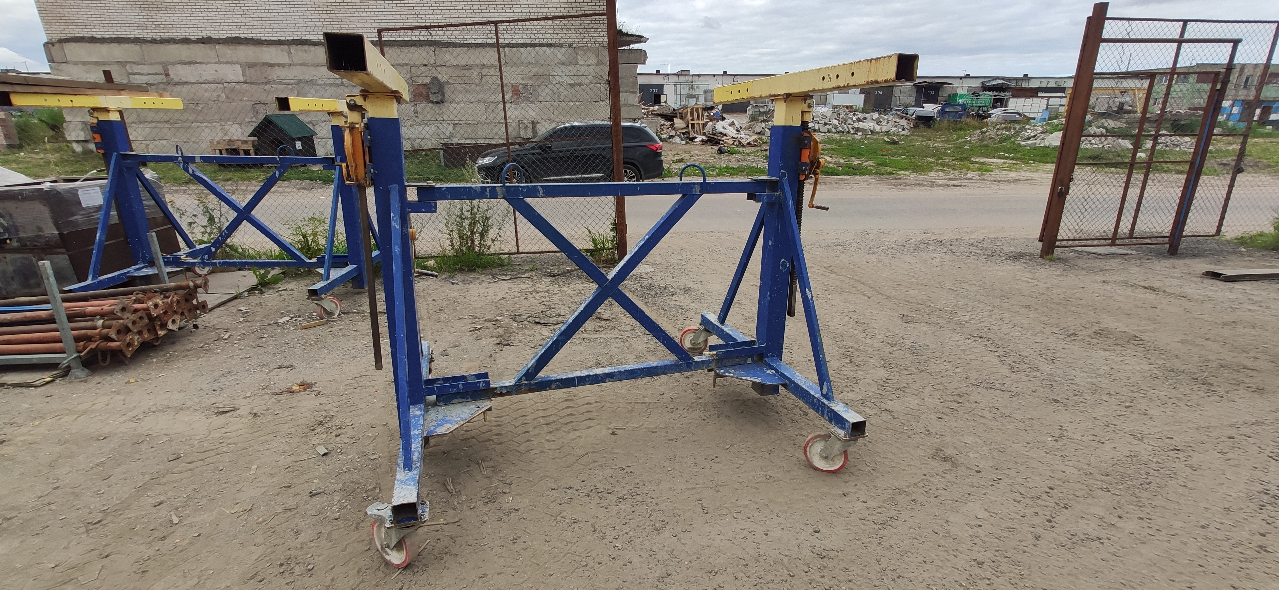 Тележки монтажные для столов опалубки